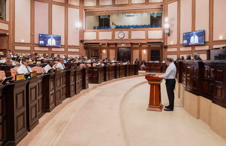 ބަޖެޓަށް ބަހުސްކުރަން ކޮންމެ މެމްބަރަކަށް 15 މިނެޓް