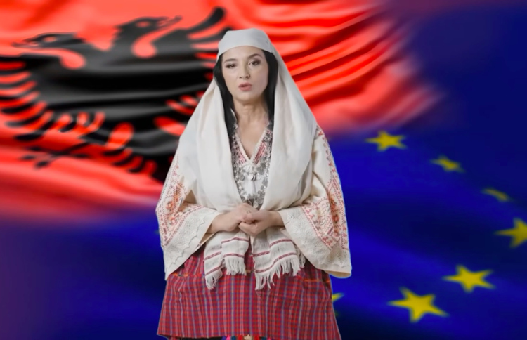 ދުނިޔޭގެ ފުރަތަމަ އޭއައި މިނިސްޓަރުގެ ގޮތުގައި ތައާރަފުކޮށްފައިވާ އަލްބޭނިއާގެ ޑިއެލާ.