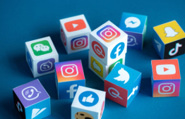 ސޯޝަލް މީޑިއާގައި ލިޔާ ކޮންމެ އެއްޗަކީ ހަމަ ދުލުން ބަހެއް ބުނުން ފަދަ ކަމެއް.