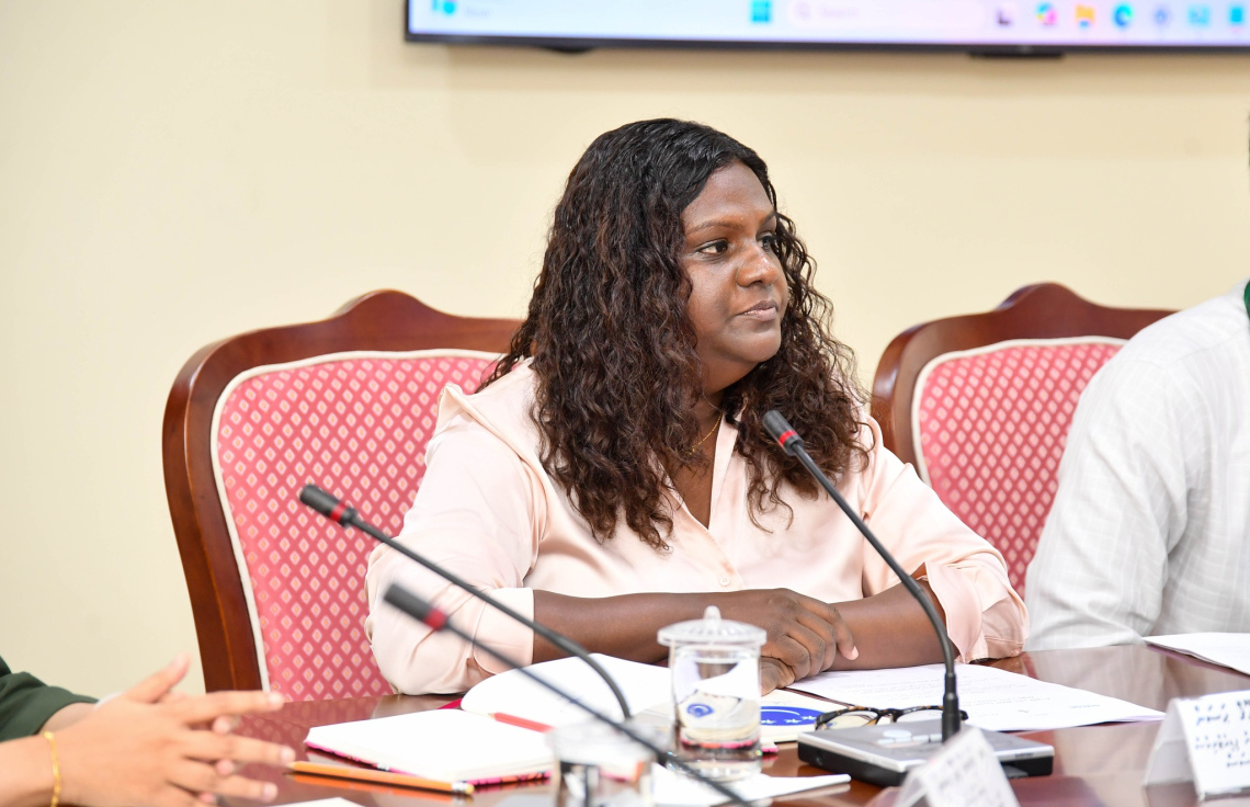 ކުޑަކުދިންގެ ބަލިތަކުގެ ޑޮކްޓަރު ޑރ. ނުސެއިބާ ވާހަކަދައްކަވަނީ --- ފޮޓޯ/މަޖިލިސް