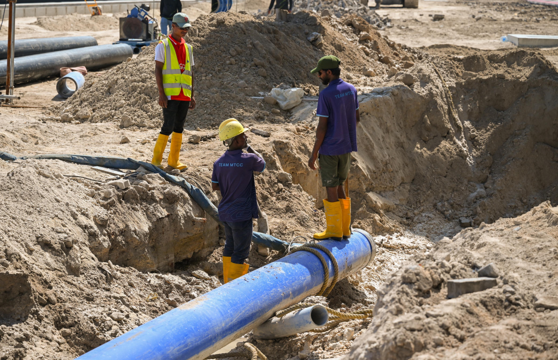 މާލޭގެ އުތުރު ފަރާތު ބޮޑުތަކުރުފާނު މަގު ޒަމާނީ ފެންވަރަށް ހެދުމުގެ މަސައްކަތް އެމްޓީސީސީން ކުރަނީ.-- ފޮޓޯ: ނިޝާން އަލީ | މިހާރު