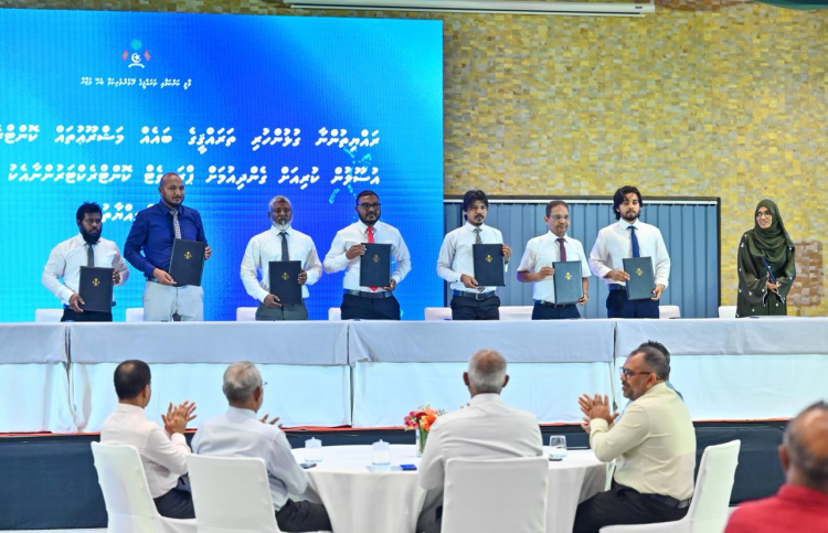 ބިޑްނުކޮށް ޕްރޮޖެކްޓުތައް ހަވާލުކުރުމުން ޕީޖީއަށް