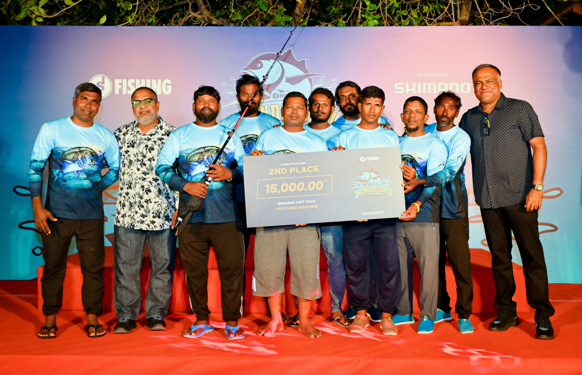 ކަނޑުފޯރީގެ ދެ ވަނަ ހޯދި ޓީމަށް އިނާމު ހަވާލުކުރަނީ: މިއަހަރު 14 ޓީމަކުން ވާދަކުރި. -- ފޮޓޯ: ނިޝާން އަލީ | މިހާރު