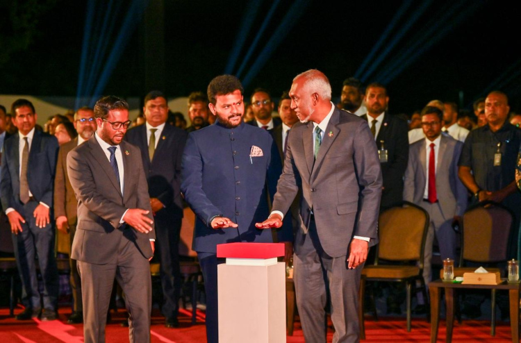 "ހަނިމާދޫ އެއާޕޯޓުގެ ތަރައްގީއަކީ ރަނުގެ ފުރުސަތެއް"