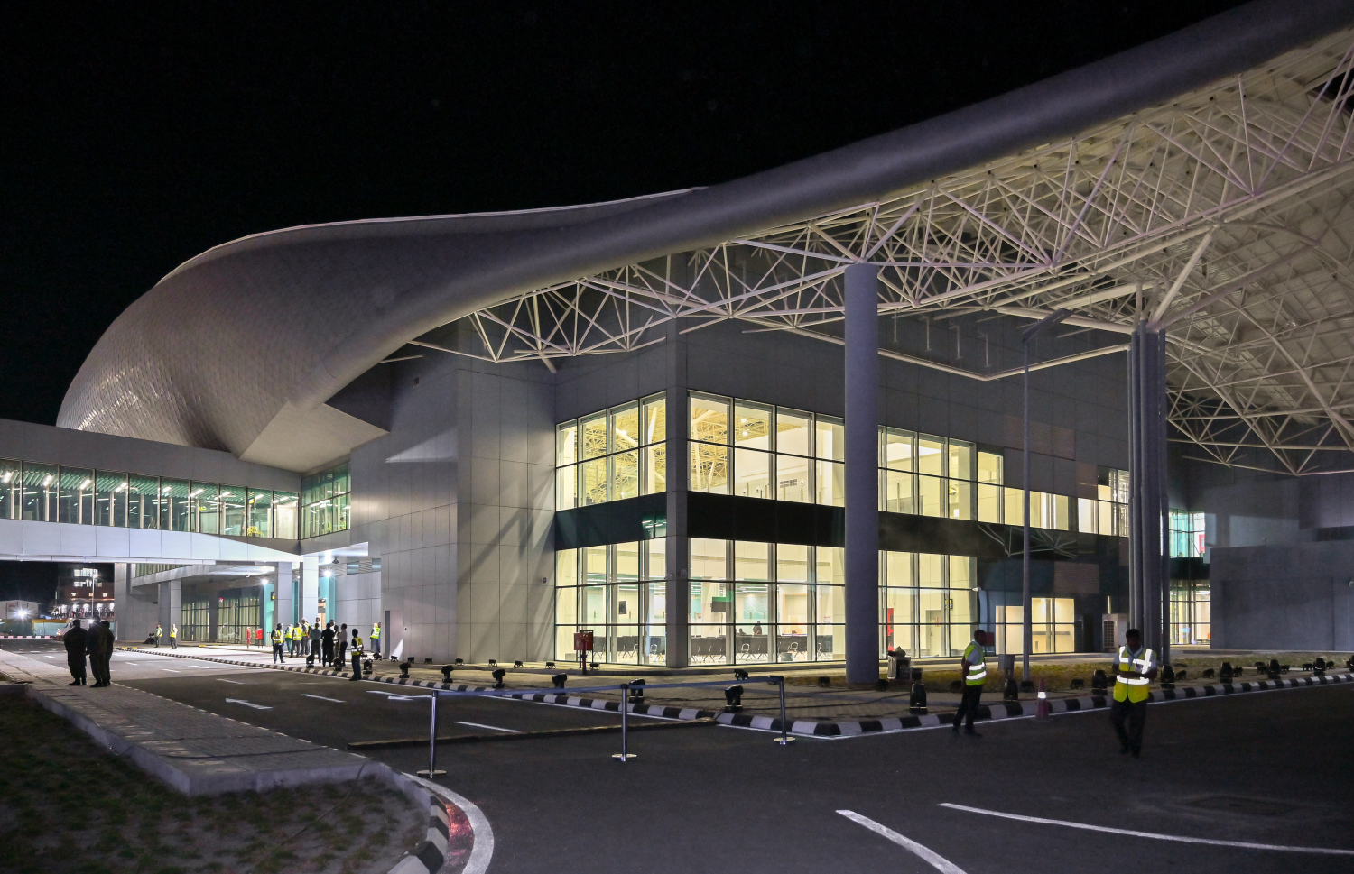 ހަނިމާދޫ އެއާޕޯޓް: އިންޑިއާއަށް ހިންގަން ދޭން އުޅޭ ވާހަކަ ވަނީ ދޮގުކޮށްފައި - ފޮޓޯ: ނިޝާން އަލީ / މިހާރު