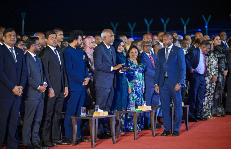 ހަނިމާދޫ އެއާޕޯޓަށް ޑޮލަރު އޭޓީއެމަކާއި ޑޮލަރު ކައުންޓަރެއް