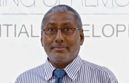 ސިނގިރޭޓް ދެ ކޮންޓެއިނަރުގެ ވަގަށް ގެންދިޔަ މައްސަލައިގެ ތަހުގީގަށް ހައްޔަރު ކޮށްފައިވާ ދިގަލި: އޭނާ އަށް ކުރަނީ ސިނގިރޭޓް ވަގަށް ގެންދަން ފަންޑުކުރި ކަމުގެ ތުހުމަތު.