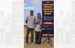 ކުޑަހުސެން ޔުނިވާސިޓީގެ ލެކްޗަރާއަކާ އެކު. -- ފައިލް ފޮޓޯ