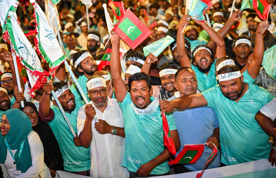 ޕީއެންސީން މިރޭ ބާއްވާ ޖަލްސާގައި ސަޕޯޓަރުން ބައިވެރިވަނީ-- ފޮޓޯ: ފަޔާޒު މޫސާ | މިހާރު