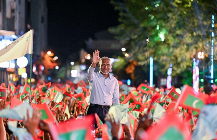 ސިޔާސީ މީހުންނަށް ޖަލުގައި ހެދި ގޮޅިތައް ހުރީ ހުސްކޮށް