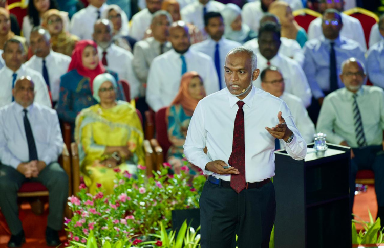 ރައީސް، މާލޭގެ ރައްޔިތުންނާއި ވިޔަފާރިވެރިން ގާތަށް
