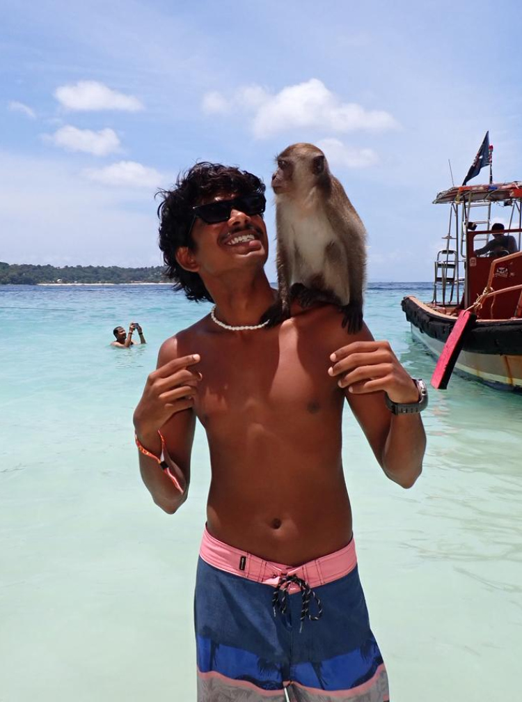 ރައިހާންއާ އެކު ދަތުރަށް ފުރަންވީ!