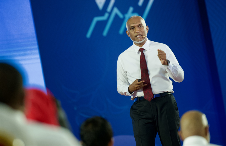 ވިލިމާލޭގައި ދިރިއުޅޭ މީހުންނާ ރައީސް ބައްދަލުކުރައްވަނީ