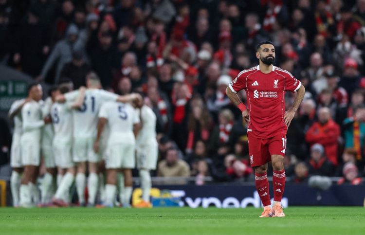 ފޮރެސްޓުން އެންފީލްޑުގައި ލިވަޕޫލް ފުނޑުފުނޑުކޮށްލައިފި