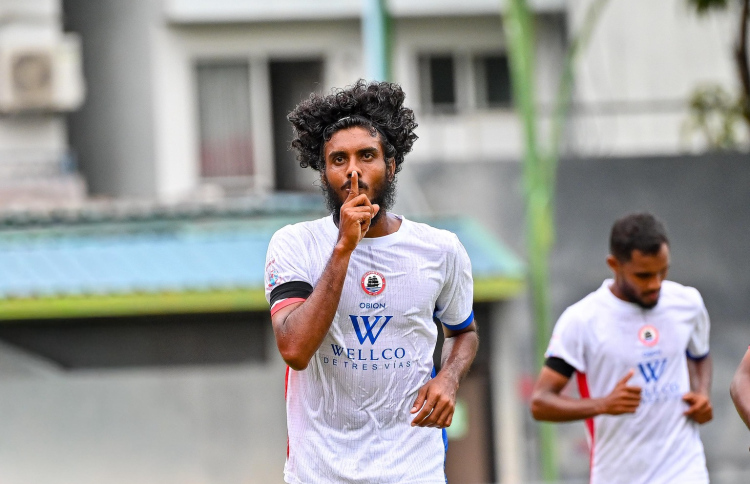 އިއްބެގެ ގޯލުން ނިއު ބަލިކޮށް އޮޑި ދެވަނައަށް