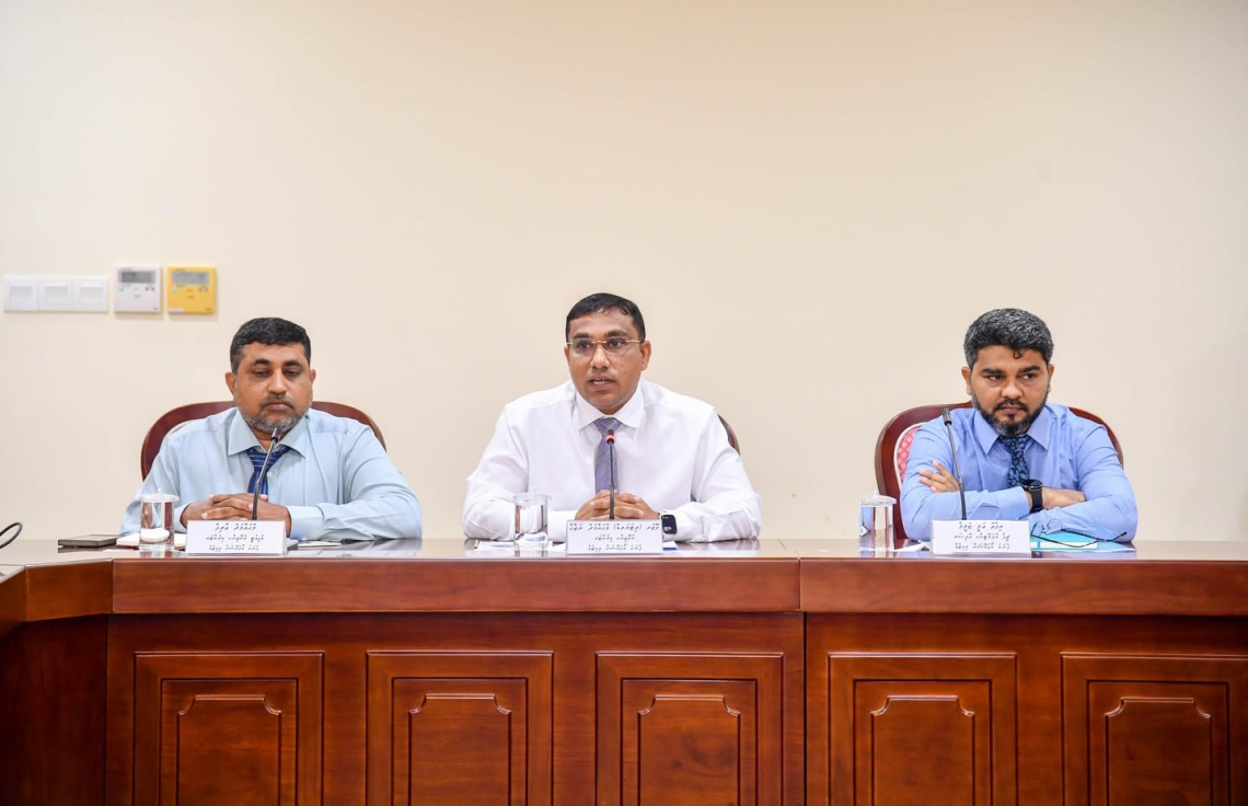 ފެނަކަ ހަމައަކަށް ނޭޅެނީ ކުރީގެ އިހުމާލާހެދި: ނަޖާހު