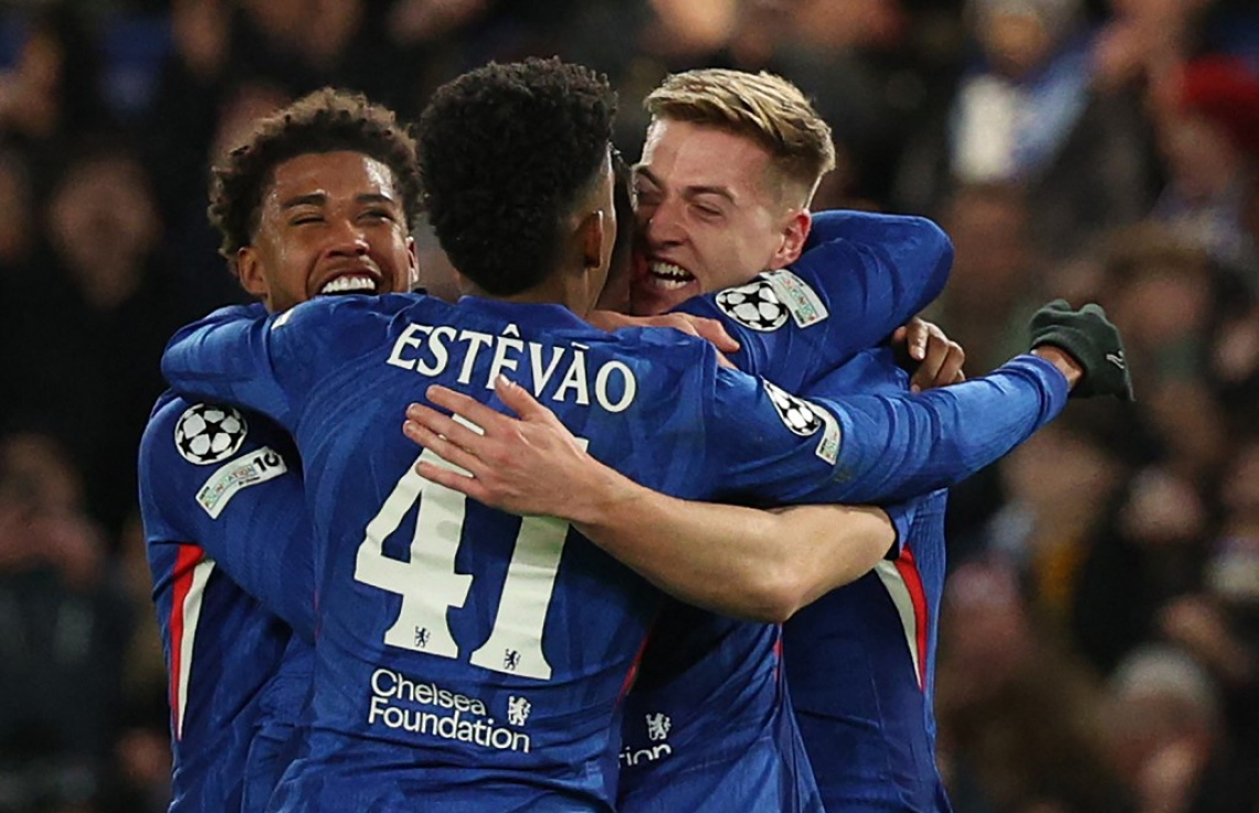 ޗެލްސީގެ ކުޅުންތެރިން އުފާފާލު ކުރަނީ --- ފޮޓޯ: އޭއެޕްފ÷