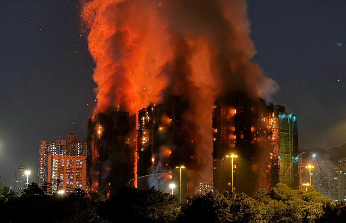 ހޮންކޮންގުގެ ފްލެޓެއްގައި ރޯވެ އެތައް ބަޔަކު މަރުވެއްޖެ