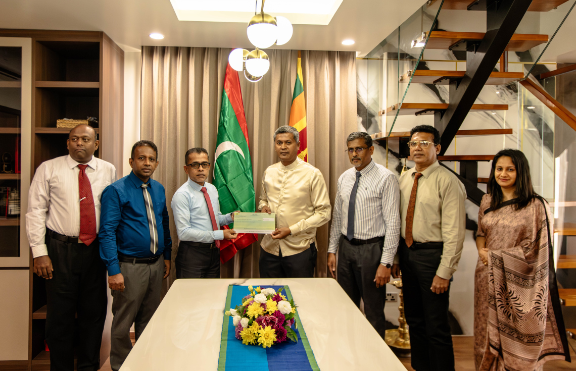 އެލިއާއިން ލަންކާއަށް 20،000 ޑޮލަރު