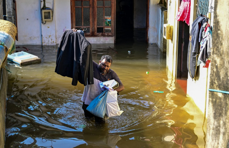 ލަންކާގައި ހަލާކުވި ގެތައް ހަދަން 10 މިލިއަން ރުޕީސް