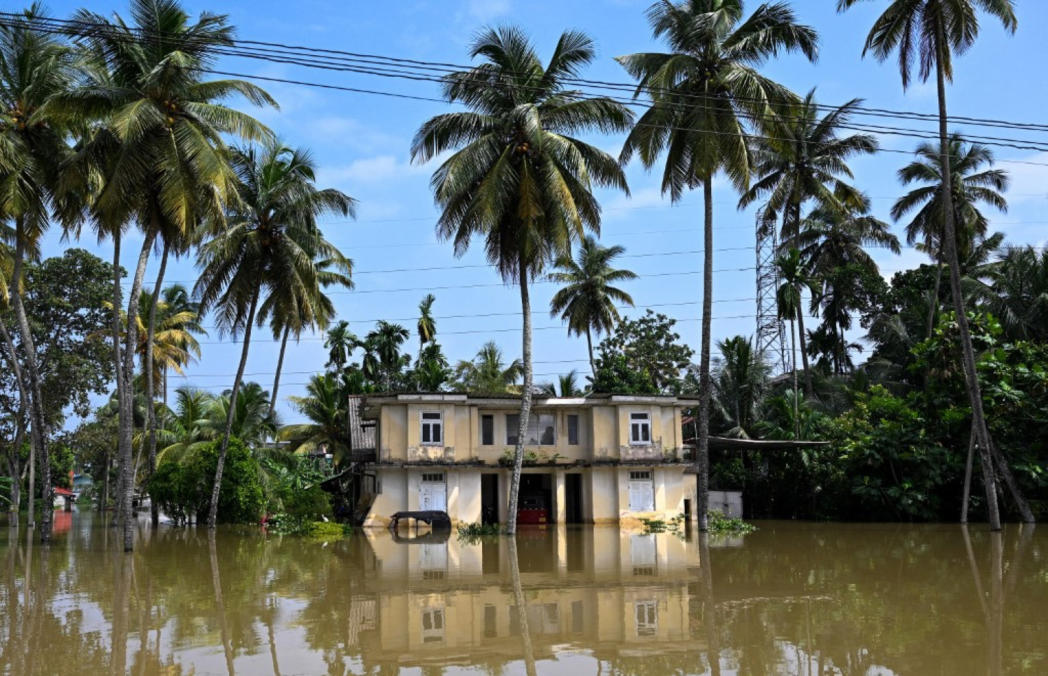 ސްރީ ލަންކާގައި ފެންބޮޑުވެފައި. -- ފޮޓޯ: އޭއެފްޕީ
