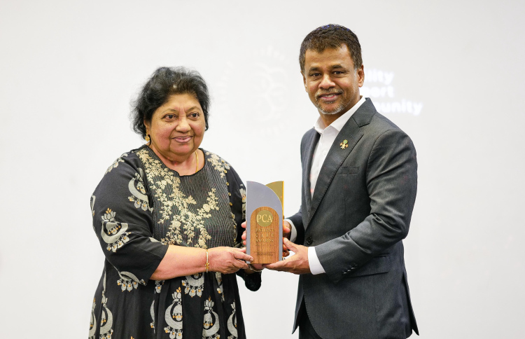 ފާޓިލިޓީ ސަޕޯޓުގެ ފުރަތަމަ އެވޯޑު ޑރ. ނާއިލާއަށް