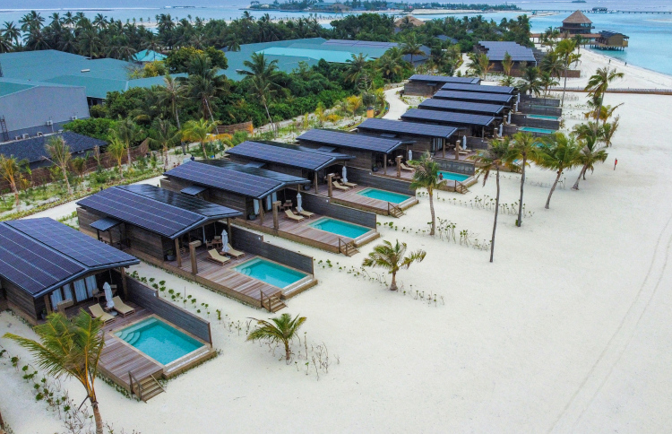 ކްރައުން އެންޑް ޗަމްޕާ ރިސޯޓުތަކުގެ މުސާރަ ޑޮލަރުން