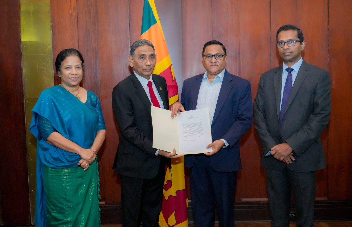 ލަންކާ އަށް އެހީވާން ދިވެހި ސަރުކާރުން ދޭން ނިންމި 50،000 ޑޮލަރު ހަވާލުކޮށްފި