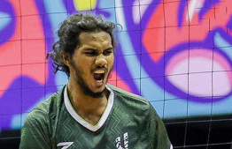 ޝަމާއިލަށް އަދަބު، އޭނާ ކުޅުނު މުބާރާތްވެސް ހުއްޓިއްޖެ