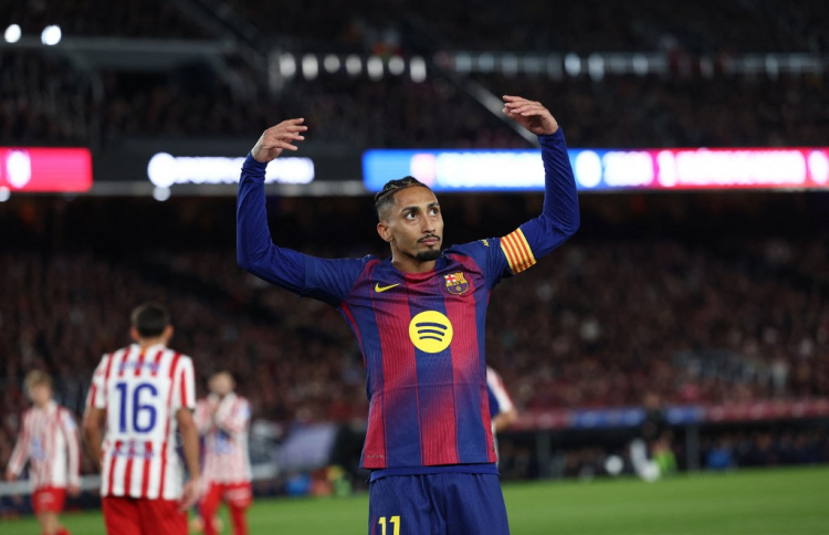 ބާސެލޯނާ ލީގު އެއްވަނައިގައި ލީޑު ދަމަހައްޓައިފި