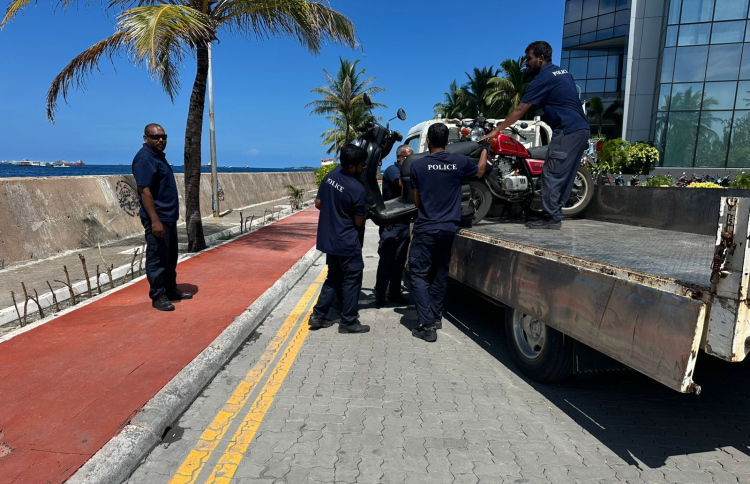 ގަވާއިދާ ހިލާފަށް ޕާކުކުރާ އުޅަނދުތައް ނަގަން ފަށައިފި