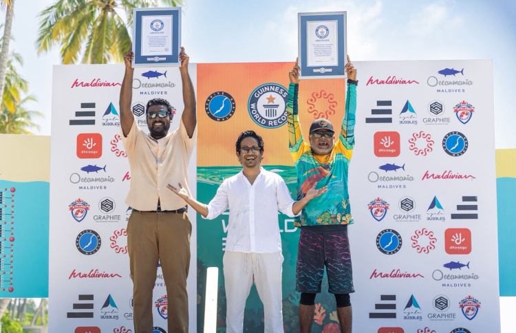 307މީހުންނާއެކު ފީނުމުގެ ދުނިޔޭގެ ރެކޯޑެއް ރާއްޖޭގައި