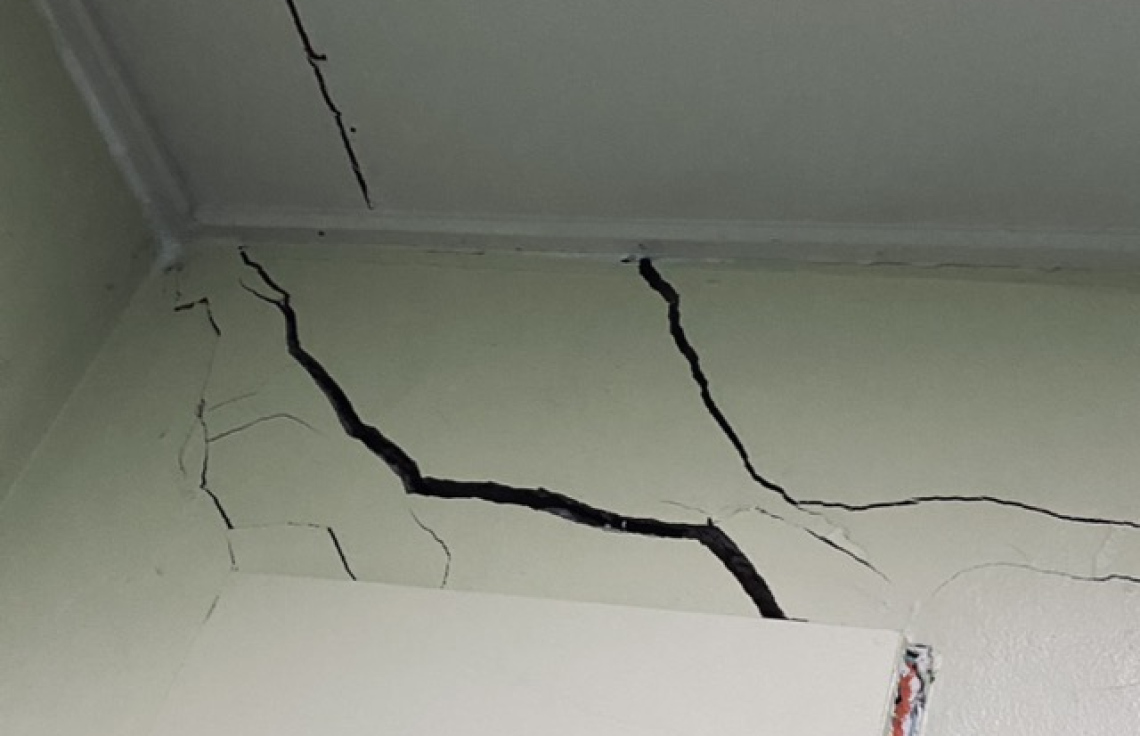 މ. ކަނޑުފުށި ނަމަަކަށް ކިޔާ ގެ އާރުސީސީން އިމާރާތްކުރި އިރު އެ ގެެއާ ޖެހިގެން ހުރި މ. ފެހިއައްސޭރި އަށް ގެއްލުން ވެފައި: އާރުސީސީން ބުނީ ބަދަލު ދޭންޖެހޭ އަގަށް ވެސް ދެ ފަރާތުން އެއްބަސްވި ކަމަށް.