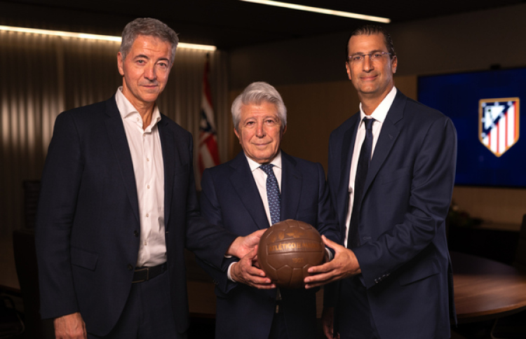 ރެކްސަމްގެ ހިއްސާ  އެތުލެޓިކޯގެ ވެރިން ގަނެފި