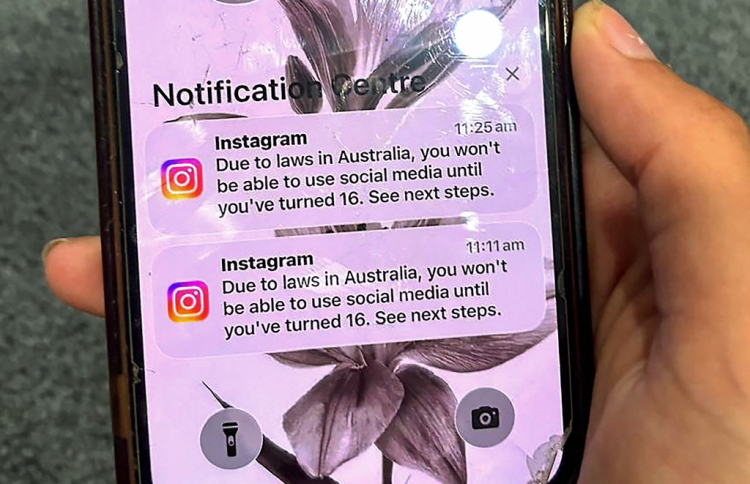 އޮސްޓްރޭލިއާގައި ކުޑަކުދިންނަށް ސޯޝަލް މީޑިއާ މަނާވެއްޖެ