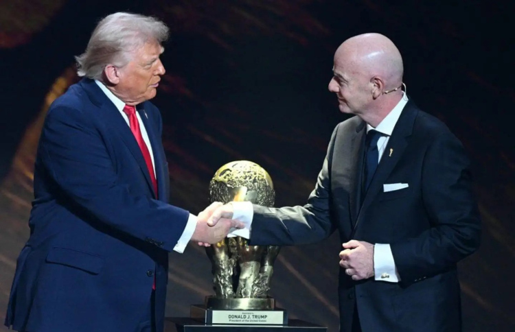 ޓްރަމްޕަށް ހުޝާމަދުކުރުމުން އިންފަންޓީނޯގެ މައްސަލައެއް