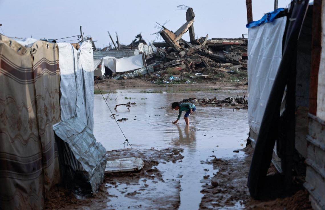 Boa vaare aai gadha fineege sababun Gaza rayyithunnah  bodu veyneh