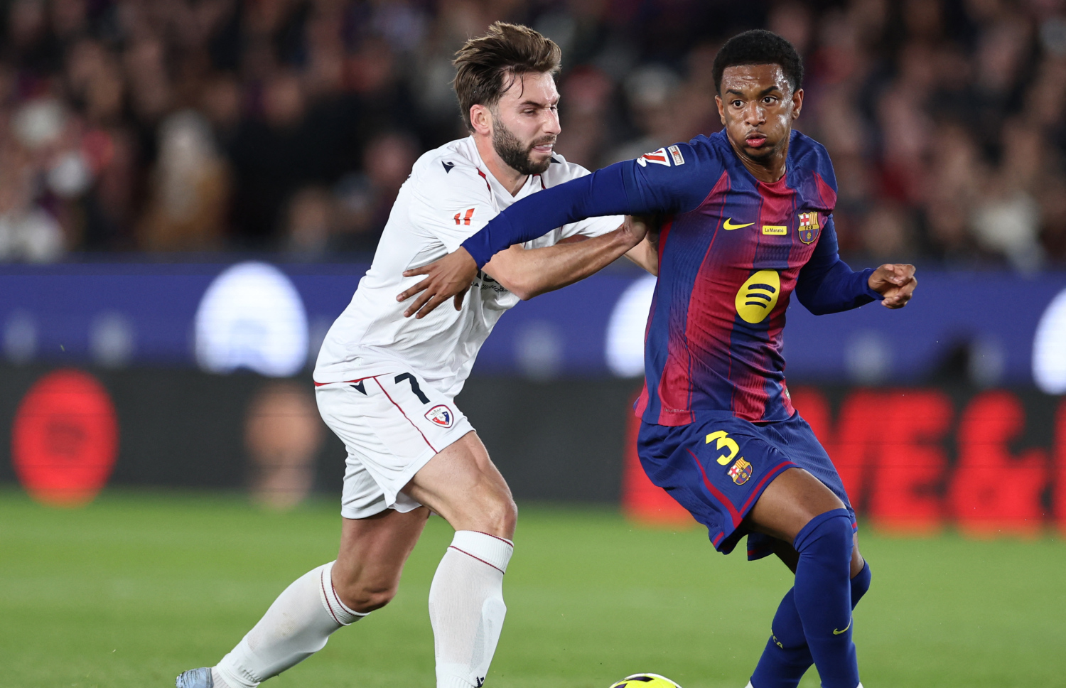 ބާސާގެ ޑިފެންޑަރު ބާލްޑޭ (ކ): އޭނާއަކީ ވެސް ލަ-މާސިއާއިން އުފެއްދި ކުޅުންތެރިޔެއް