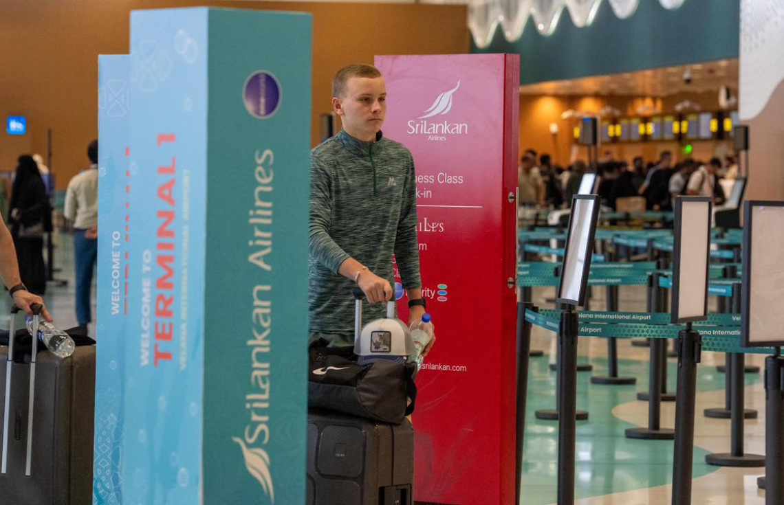 Sri lankan airlines ah VIA ge aa terminal inn hidhumaiy dheyn fashaifi