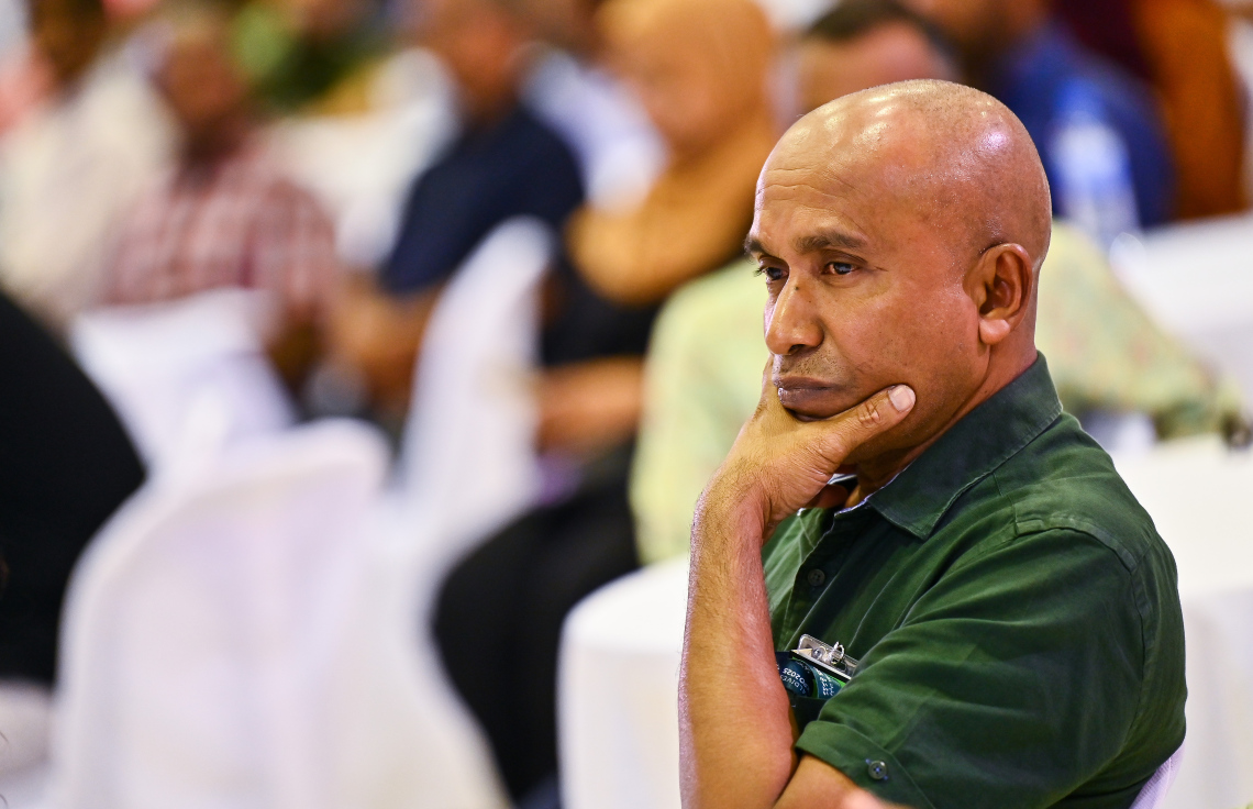 ރައީސް މުއިއްޒު ކުދި އަދި މެދުފަންތީގެ ވިޔަފާރިވެރިންނާ ބައްދަލުކުރެއްވުމަށް ބޭއްވި ޖަލްސާގައި ބައެއް ވިޔަފާރިވެރިން ބައިވެރިވަނީ -- ފޮޓޯ: ފަޔާޒު މޫސާ | މިހާރު