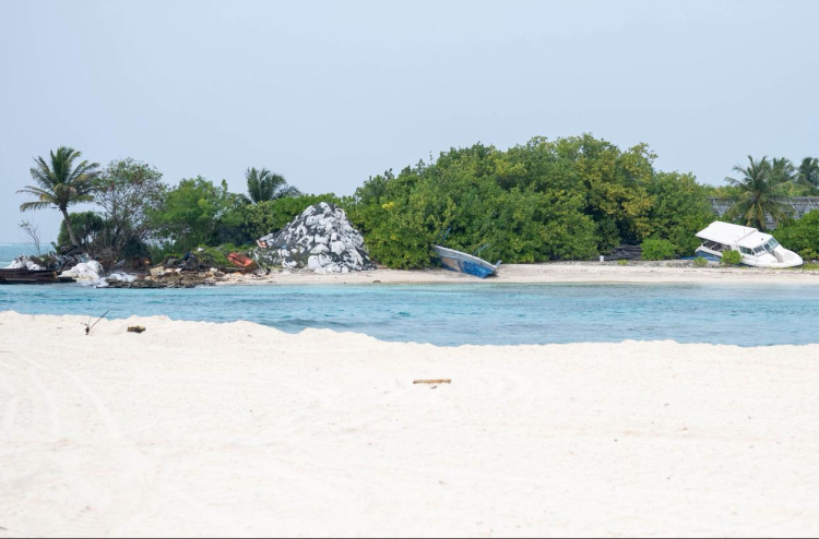 ހުދުފުށީގެ ކުނިބުނިން، ޖާވާކަރަ ފަޅަށް ބޮޑު ގެއްލުމެއް