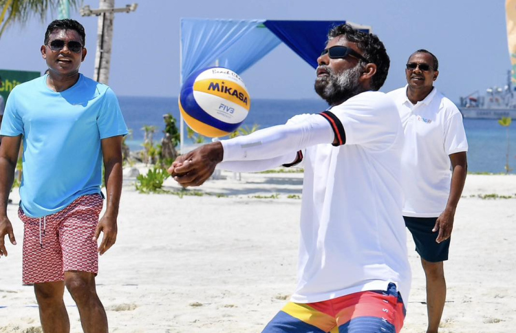 ކުރީގެ ވޮލީބޯޅަ ކުޅުންތެރިޔާ އާދިލް ނިޔާވެއްޖެ