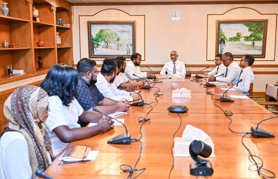 Taxi driverun ge kanboduvun thakaa gulhey gothun Raees aa mashvaraa koffi