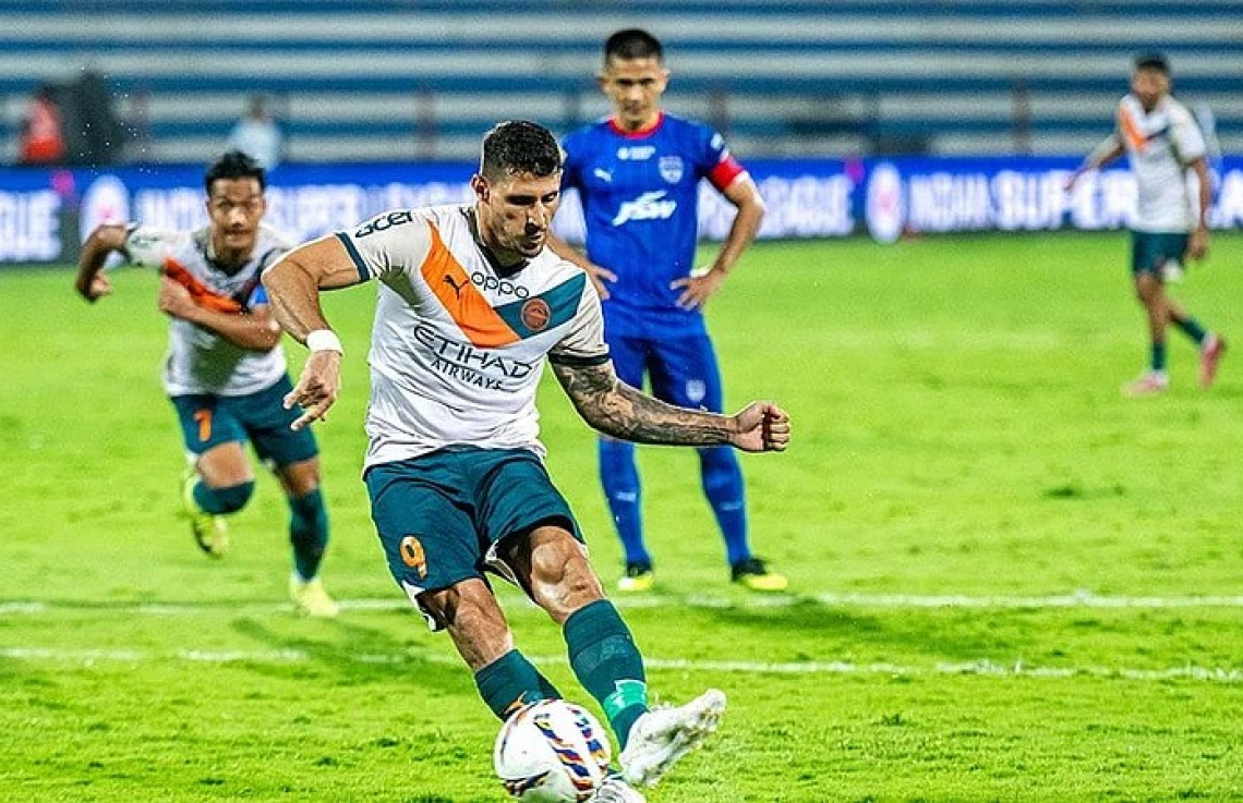 City in Mumbai club ge hingun dhookohlaifi