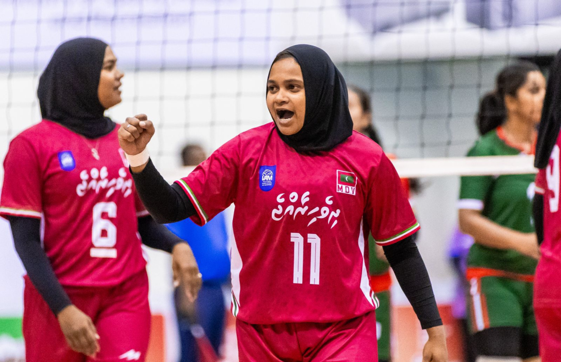 ކާވާ ކަޕް މެޗެއްގައި ރާއްޖޭގެ ކެޕްޓަން ފާތިމަތު ޖޫޒާން ޒަރީރު އުފާފާޅު ކުރަނީ --- ފޮޓޯ: ނިޝާން އަލީ | މިހާރު