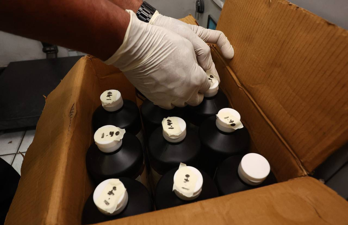 Chocolate syrup fulhi thakugai Raajje ah drug ethere kuri massalaagai meehaku hayyaru koffi