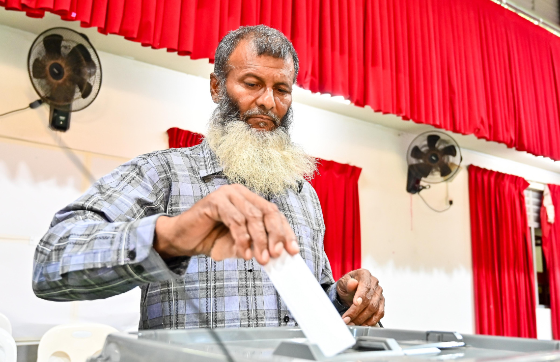 މިއަދު ކުރިއަށް ގެންދާ ޕީއެންސީގެ ލޯކަލް ކައުންސިލް އިންތިހާބުގެ ޕްރައިމަރީގައި މާލޭގައި މީހަކު ވޯޓުލަނީ.---ފޮޓޯ: ފަޔާޒު މޫސާ| މިހާރު