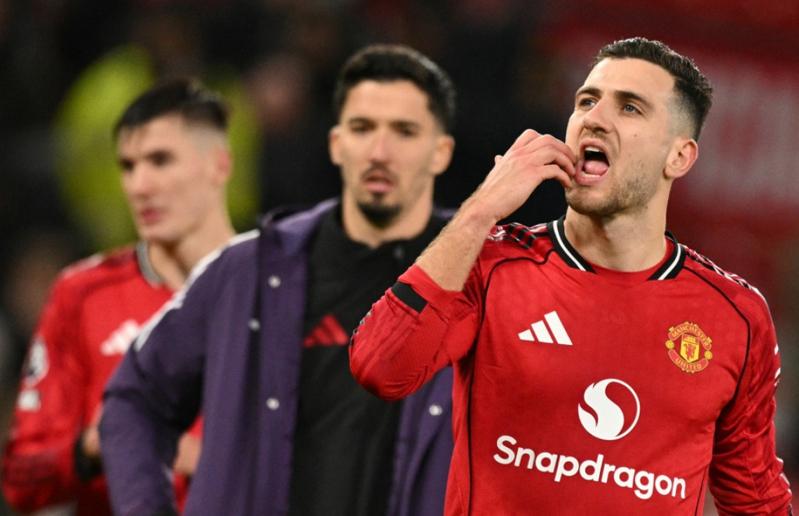 Fulugai oiy Wolves aa evvaru ve United ah kuri neyrifa