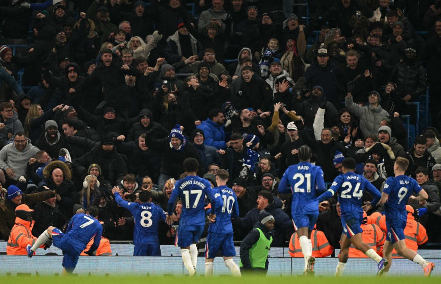 ޗެލްސީ އެއްވަރުކުރި ގޯލު ޖެހުމަށް ފަހު އުފާފާލުކުރަނީ.-- ފޮޓޯ: އޭއެފްޕީ