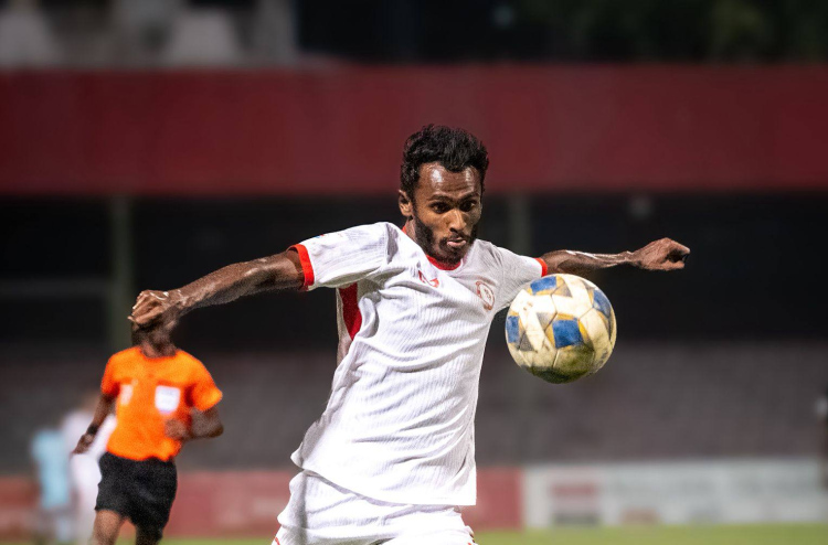 ބުރު ސްޕޯޓްސް، ނިއުގެ ފަހަތުގައި ވިއްދާފައި